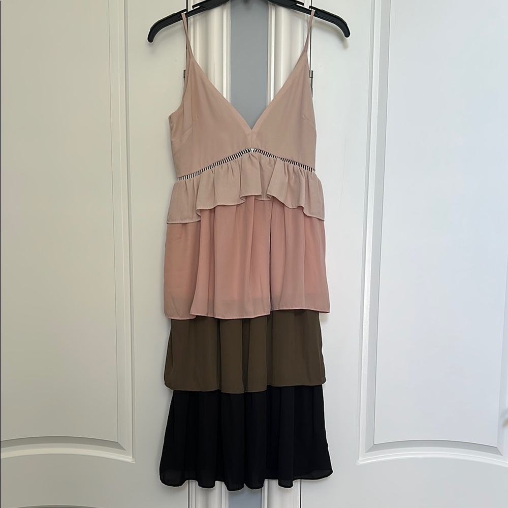 Gianni Bini Elegant Pink and Black Layered Dress
